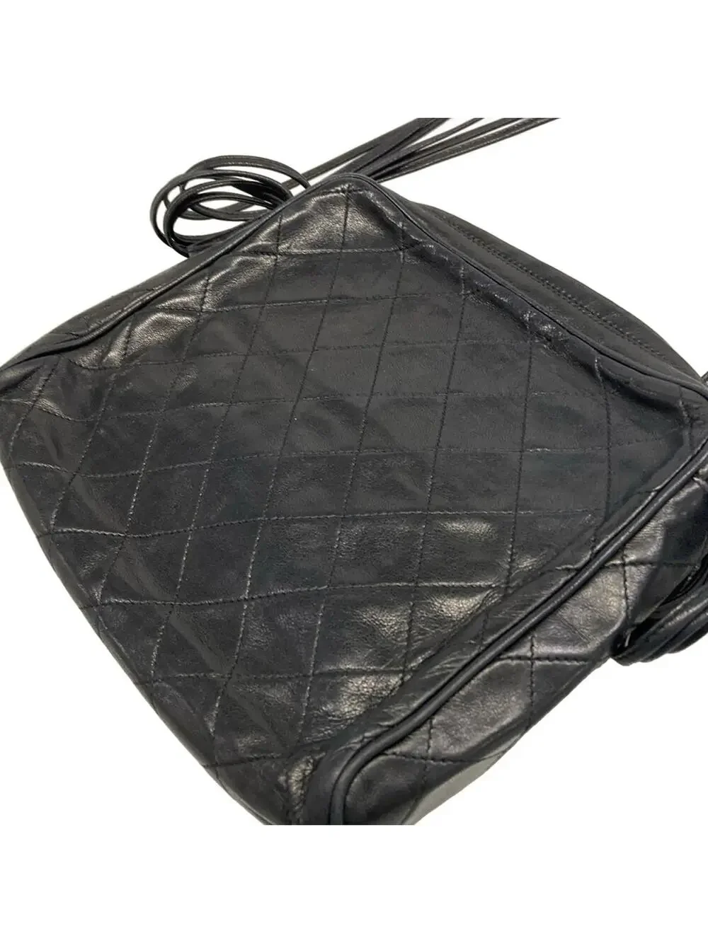 CHANEL elevate your